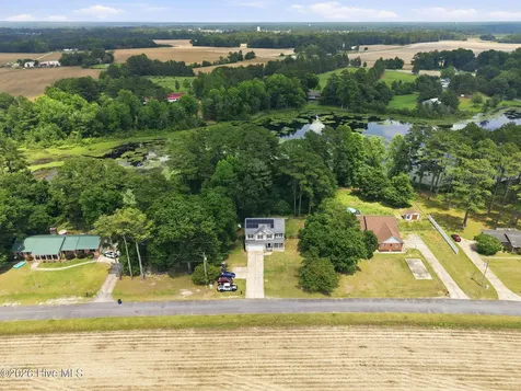 250 W Lake Road Raeford NC 28376
