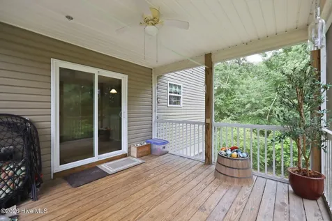 250 W Lake Road Raeford NC 28376
