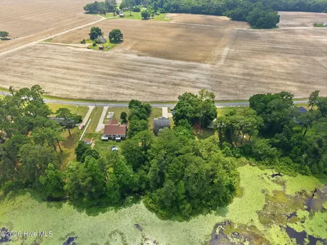 250 W Lake Road Raeford NC 28376