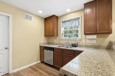 250 W Lake Road Raeford NC 28376