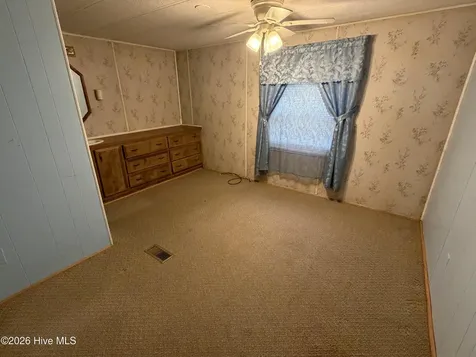 402 Pelletier Street La Grange NC 28551