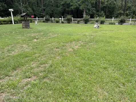 402 Pelletier Street La Grange NC 28551
