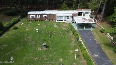 402 Pelletier Street La Grange NC 28551