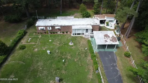 402 Pelletier Street La Grange NC 28551