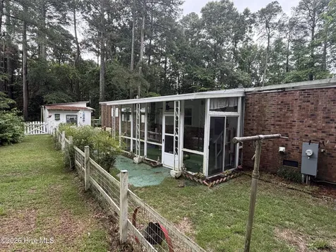 402 Pelletier Street La Grange NC 28551