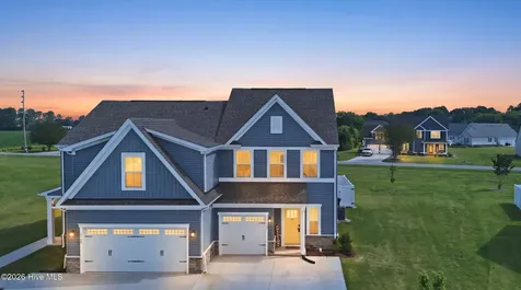 112 Spinnaker Street Elizabeth City NC 27909