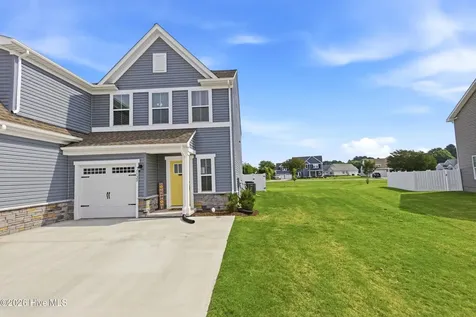 112 Spinnaker Street Elizabeth City NC 27909