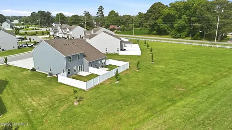 112 Spinnaker Street Elizabeth City NC 27909
