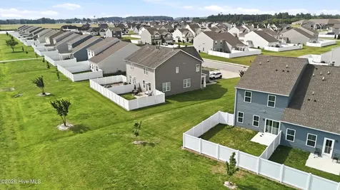 112 Spinnaker Street Elizabeth City NC 27909