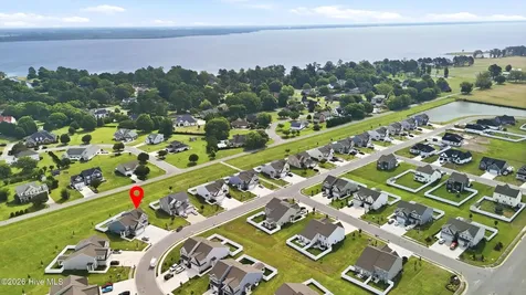 112 Spinnaker Street Elizabeth City NC 27909