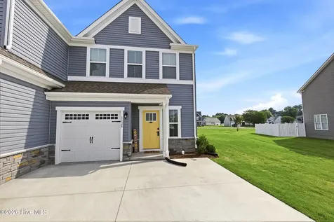 112 Spinnaker Street Elizabeth City NC 27909