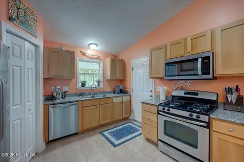 100 Bandon Drive New Bern NC 28562