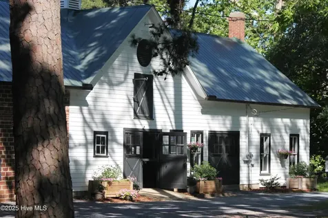 260 N Ridge Street Southern Pines NC 28387