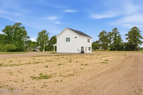 1406 N Highway 343 S Shiloh NC 27974