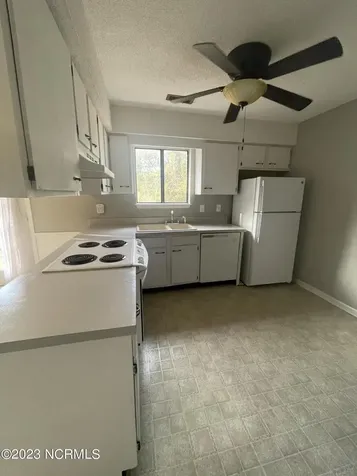 1002 Stillwood Circle Jacksonville NC 28540
