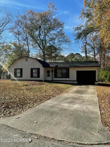1002 Stillwood Circle Jacksonville NC 28540