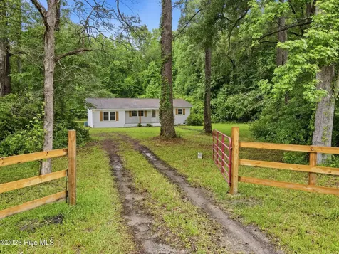 3825 N Us 17 Highway New Bern NC 28560
