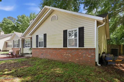 3100 Darby Street Midway Park NC 28544