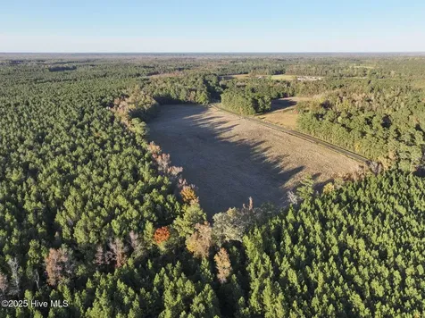 948 Creek Road Whiteville NC 28472