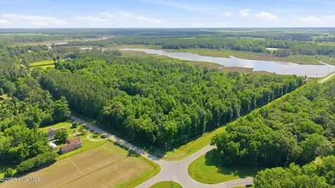 0 Nc 33 & 1002 Road Aurora NC 27806