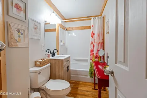 403 E Foy Street Richlands NC 28574