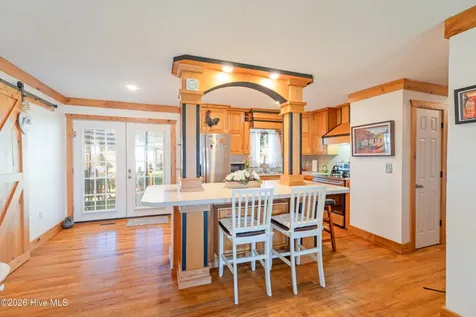 403 E Foy Street Richlands NC 28574