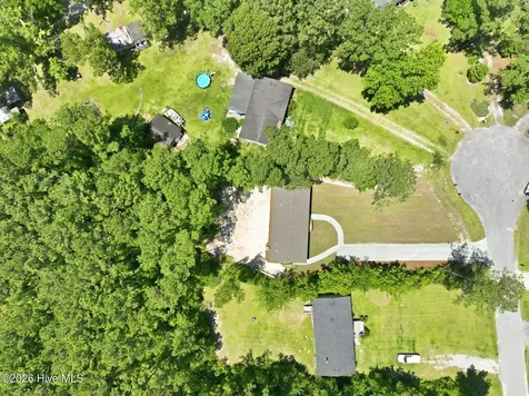 317 N Red Maple Court Swansboro NC 28584