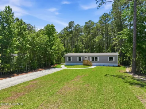 317 N Red Maple Court Swansboro NC 28584