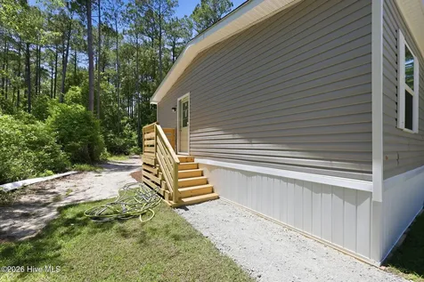 317 N Red Maple Court Swansboro NC 28584