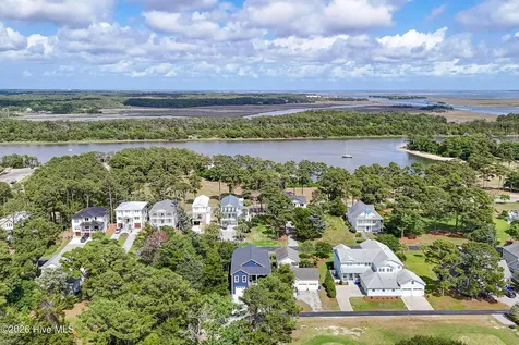 5113 Minnesota Drive SE Southport NC 28461