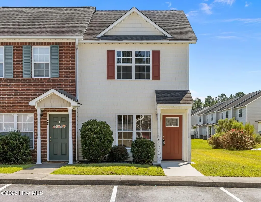 911 Springwood Drive Jacksonville NC 28546