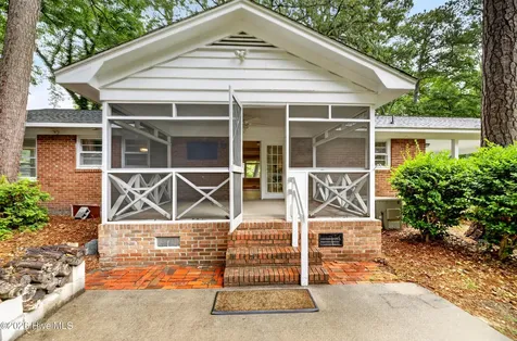 202 Hardee Circle Greenville NC 27858