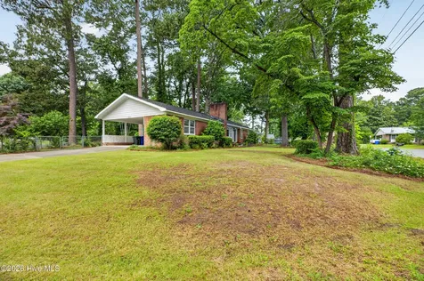 202 Hardee Circle Greenville NC 27858