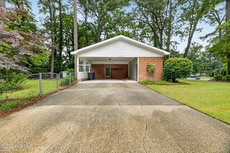 202 Hardee Circle Greenville NC 27858