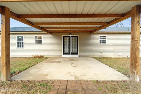 282 Faison W Mcgowen Road Kenansville NC 28349