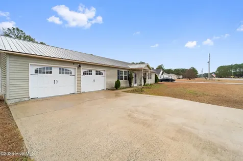 282 Faison W Mcgowen Road Kenansville NC 28349
