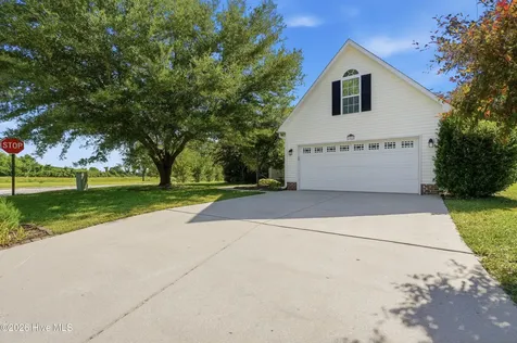 101 Robbie Lane New Bern NC 28562
