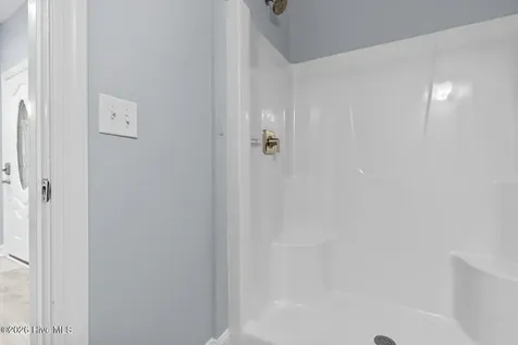 402 King Richard Court Jacksonville NC 28546