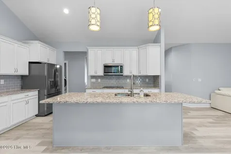 402 King Richard Court Jacksonville NC 28546