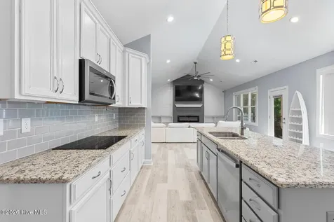 402 King Richard Court Jacksonville NC 28546