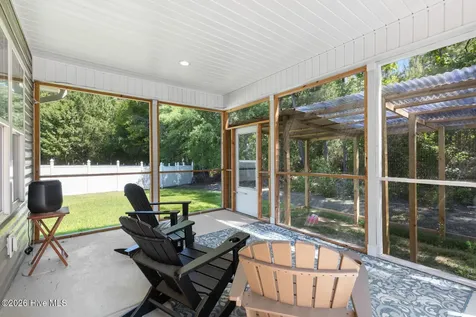 402 King Richard Court Jacksonville NC 28546