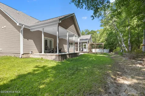 402 King Richard Court Jacksonville NC 28546