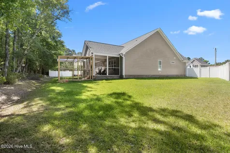 402 King Richard Court Jacksonville NC 28546