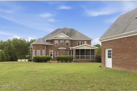 4701 Bayview Drive Wilson NC 27896