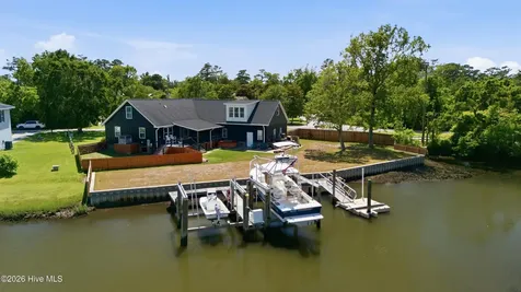 201 Mansfield Parkway Morehead City NC 28557