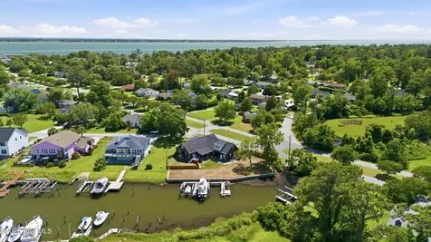 201 Mansfield Parkway Morehead City NC 28557