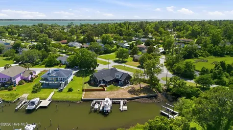 201 Mansfield Parkway Morehead City NC 28557