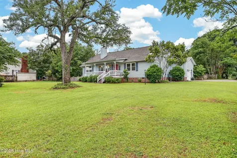 209 River Reach Drive Swansboro NC 28584