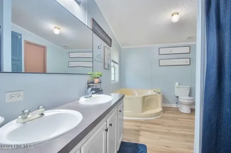 246 Farmhouse Court Sanford NC 27332