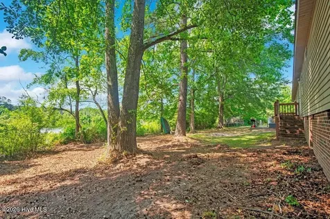 246 Farmhouse Court Sanford NC 27332
